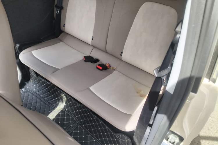 Used Chery QQ Ice Cream 2024 170km Sundae Left Rear Seat