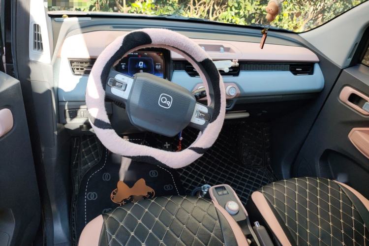 Used Chery QQ Ice Cream 2024 Facelifted 205km Sundae Center Console