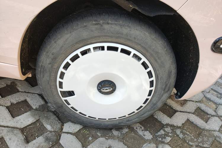 Used Chery QQ Ice Cream 2024 Facelifted 205km Sundae Right Front Wheel Hub