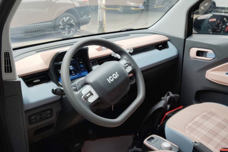 Used Chery QQ Ice Cream 2024 120km Cone Center Console