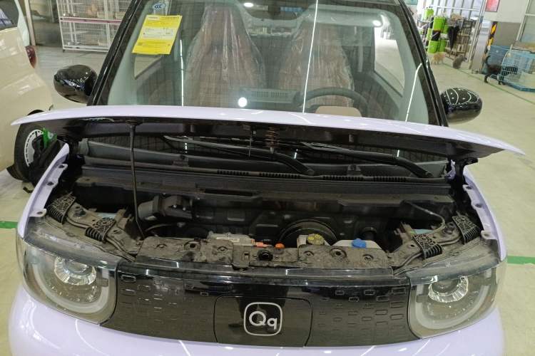 Used Chery QQ Ice Cream 2024 205km Sundae Engine Bay