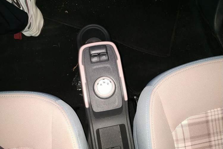 Used Chery QQ Ice Cream 2024 Restyled 170 km Sundae Gear Lever