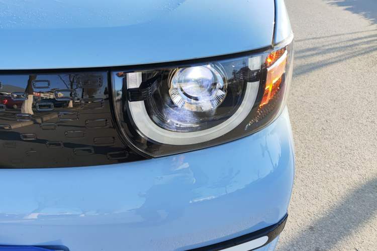 Used Chery QQ Ice Cream 2024 Youth Edition 205km Milkshake Left Front Headlight