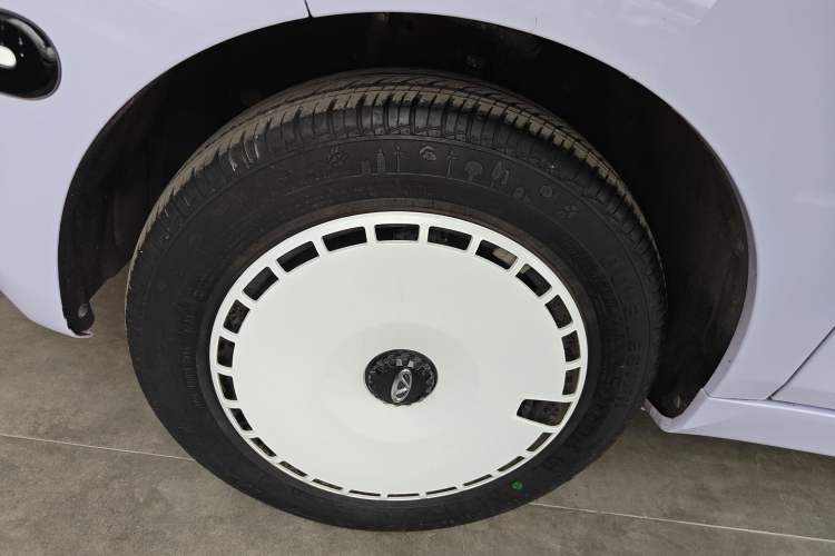 Used Chery QQ Ice Cream 2024 170km Sundae Left Front Wheel Hub