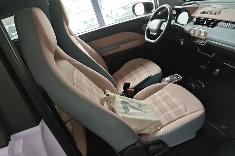 Used Chery QQ Ice Cream 2024 170km Sundae Right Front Seat