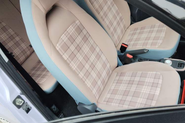 Used Chery QQ Ice Cream 2024 120km Cone Right Front Seat