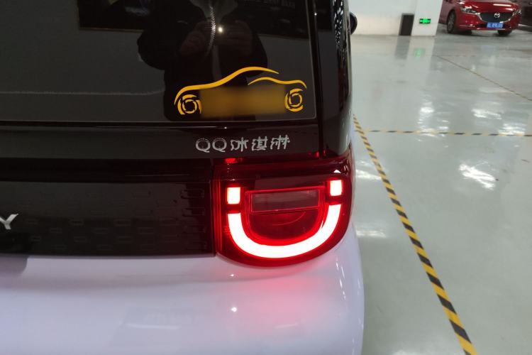 Used Chery QQ Ice Cream 2024 Edition Youth Version 205km Sundae Right Rear Taillight