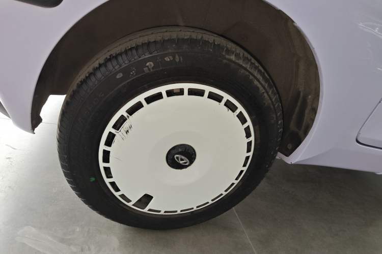 Used Chery QQ Ice Cream 2024 170km Sundae Right Rear Wheel Hub