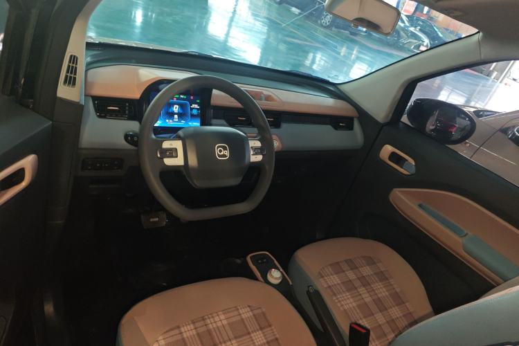 Used Chery QQ Ice Cream 2024 205km Sundae+ Center Console