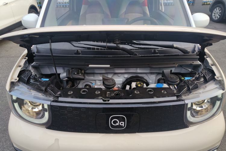 Used Chery QQ Ice Cream 2024 Edition Youth Version 205km Sundae Engine Bay
