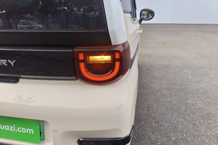 Used Chery QQ Ice Cream 2024 Edition Youth Version 205km Sundae Exterior 6