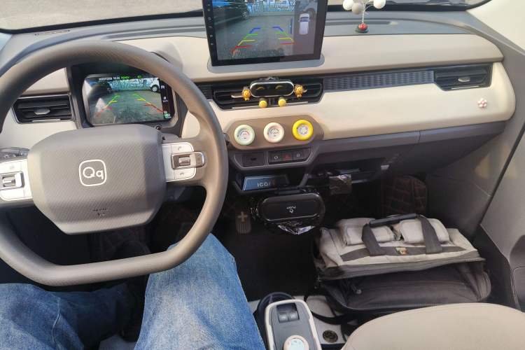 Used Chery QQ Ice Cream 2024 Edition Youth Version 205km Sundae Gear Lever