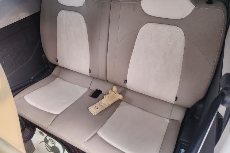 Used Chery QQ Ice Cream 2024 Edition Youth Version 205km Sundae Interior 4