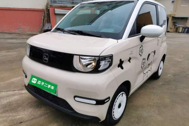 Used Chery QQ Ice Cream 2024 Youth Edition 205km Milkshake