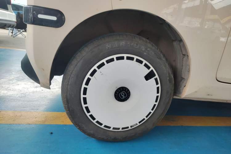 Used Chery QQ Ice Cream 2024 Facelifted 205km Sundae Right Rear Wheel Hub