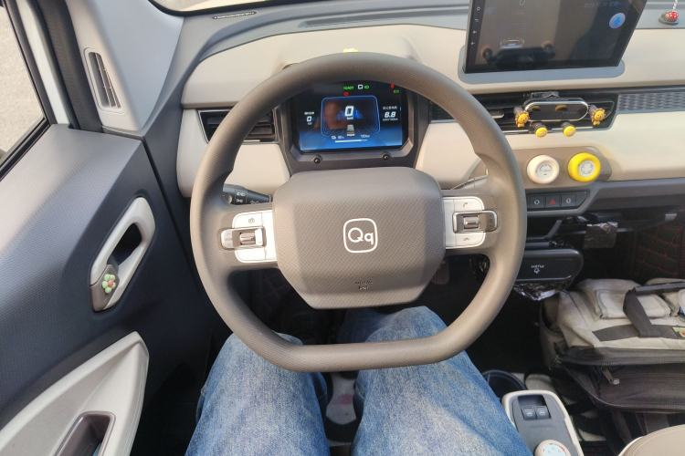Used Chery QQ Ice Cream 2024 Edition Youth Version 205km Sundae Steering Wheel