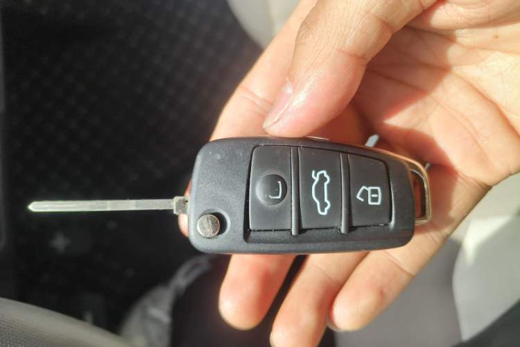 Used Chery QQ Ice Cream 2024 170km Sundae Vehicle Key
