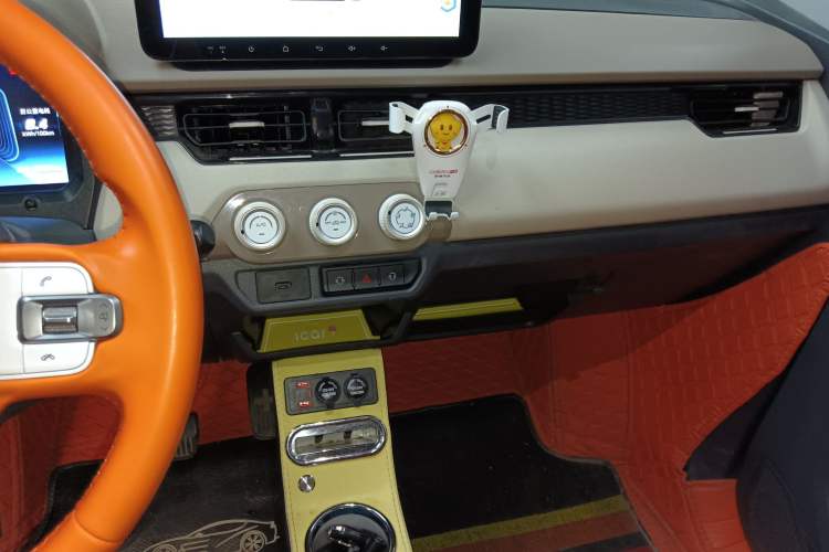 Used Chery QQ Ice Cream 2024 Facelifted 205km Sundae Audio And AC Panel