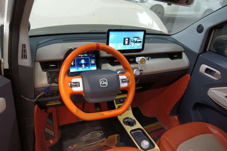 Used Chery QQ Ice Cream 2024 Facelifted 205km Sundae Center Console