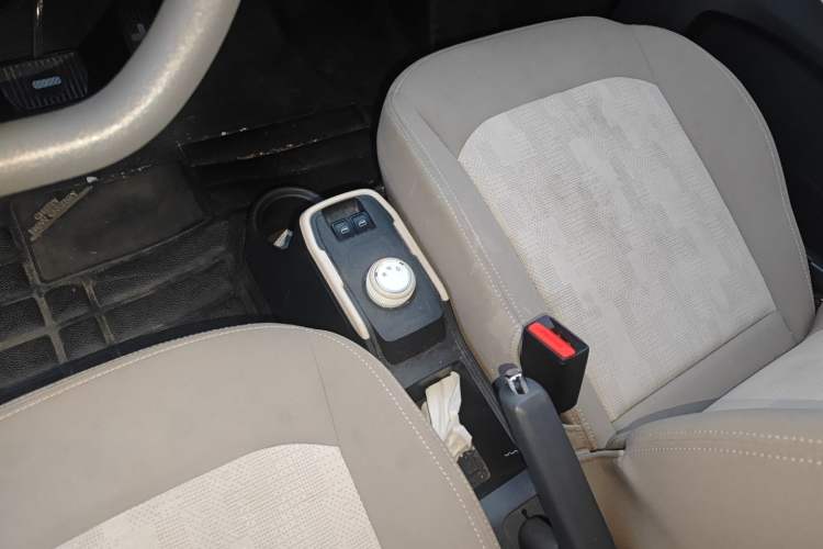 Used Chery QQ Ice Cream 2024 170km Sundae Gear Lever