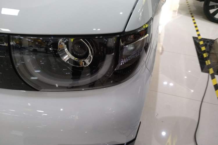 Used Chery QQ Ice Cream 2024 Edition Youth Version 205km Sundae Left Front Headlight