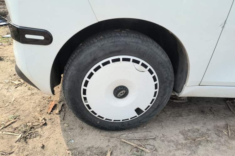 Used Chery QQ Ice Cream 2024 120km Milkshake Left Front Wheel Hub