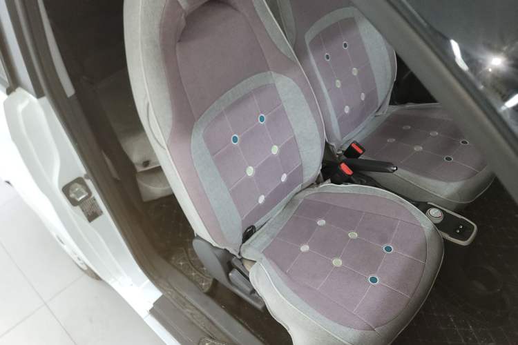 Used Chery QQ Ice Cream 2024 Restyled 170 km Sundae Right Front Seat