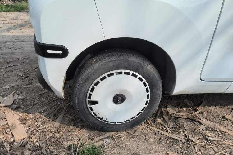 Used Chery QQ Ice Cream 2024 120km Milkshake Right Rear Wheel Hub