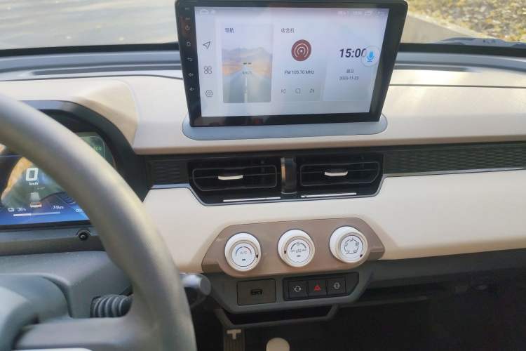 Used Chery QQ Ice Cream 2024 205km Sundae Audio And AC Panel