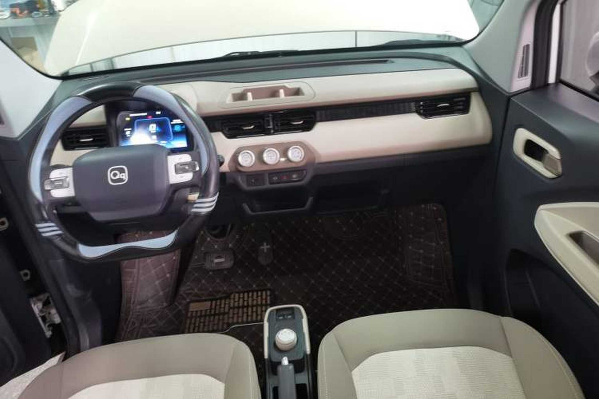 Used Chery QQ Ice Cream 2024 120km Milkshake Center Console