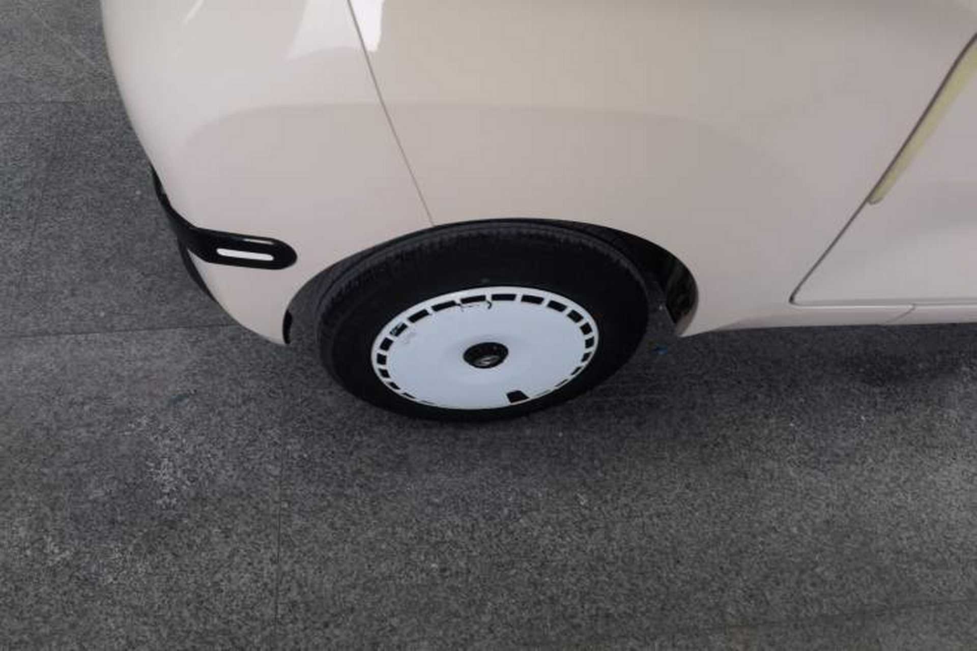 Used Chery QQ Ice Cream 2024 120km Milkshake Exterior 5