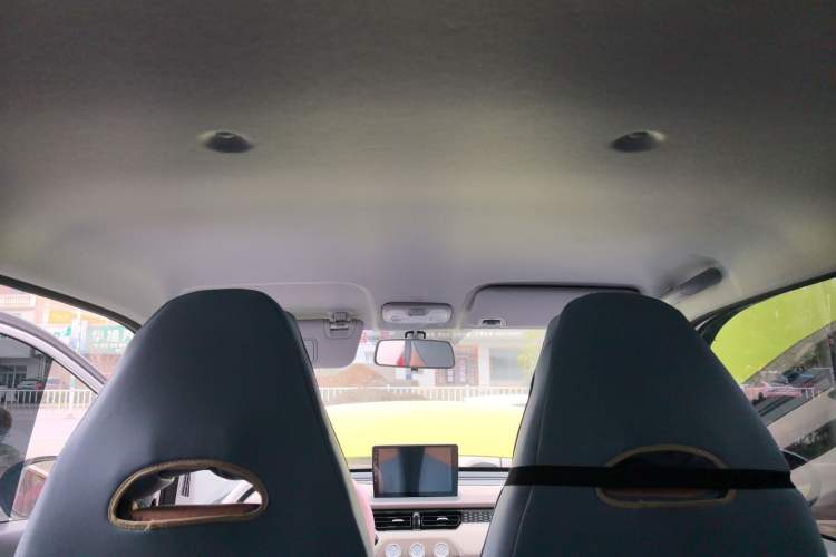 Used Chery QQ Ice Cream 2024 Edition Youth Version 205km Sundae Headliner