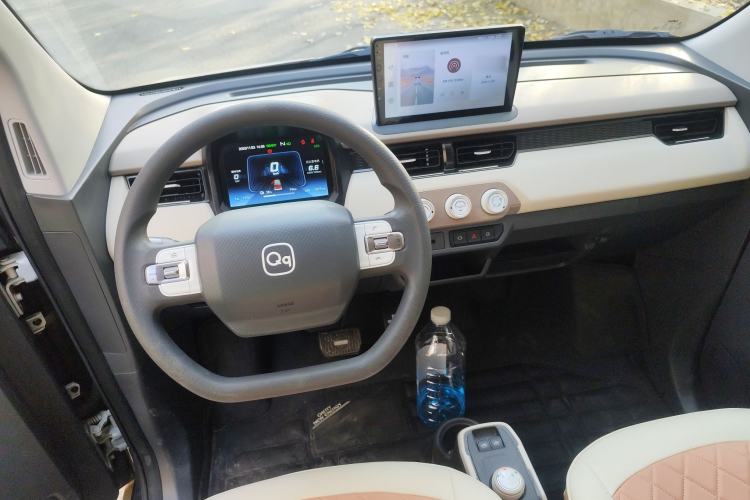 Used Chery QQ Ice Cream 2024 205km Sundae Interior 2