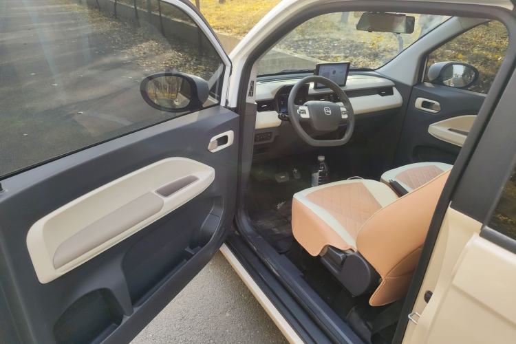 Used Chery QQ Ice Cream 2024 205km Sundae Interior 3