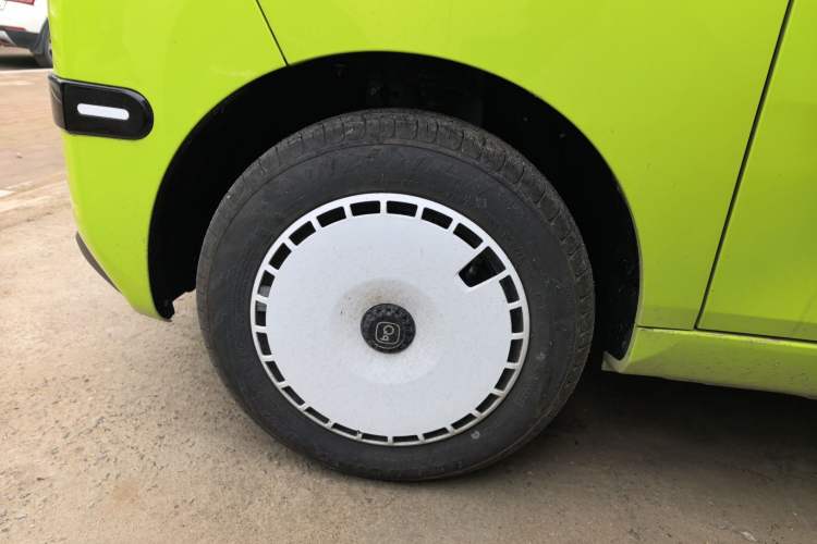 Used Chery QQ Ice Cream 2024 Edition Youth Version 205km Sundae Left Front Wheel Hub