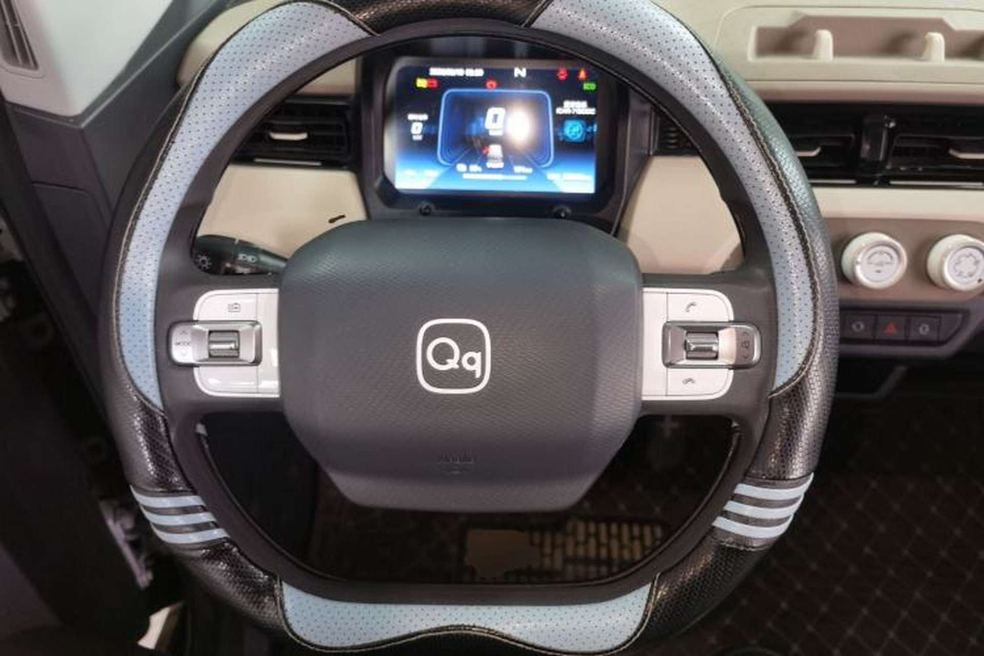 Used Chery QQ Ice Cream 2024 120km Milkshake Steering Wheel