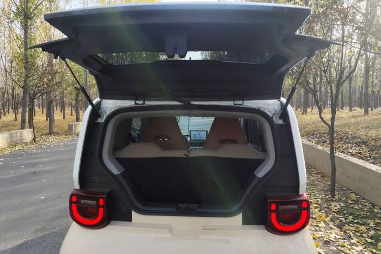 Used Chery QQ Ice Cream 2024 205km Sundae Trunk