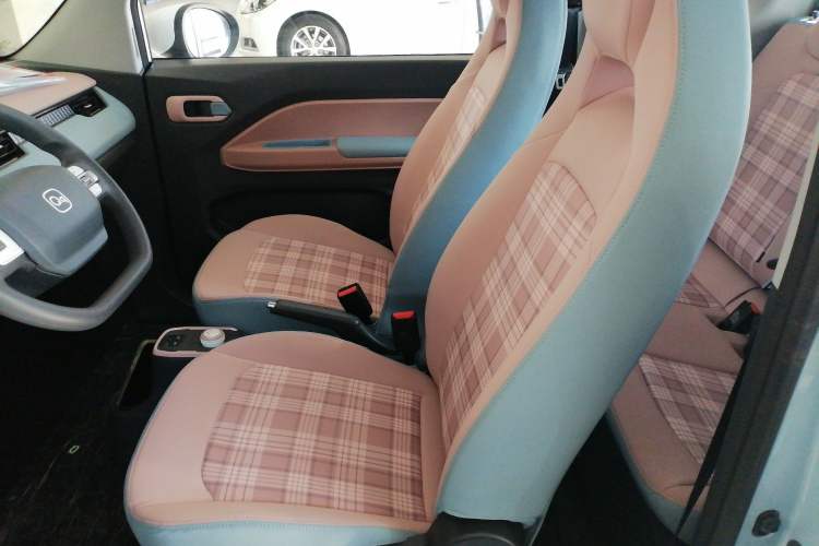 Used Chery QQ Ice Cream 2025 205km Qi Energy Version Left Front Seat