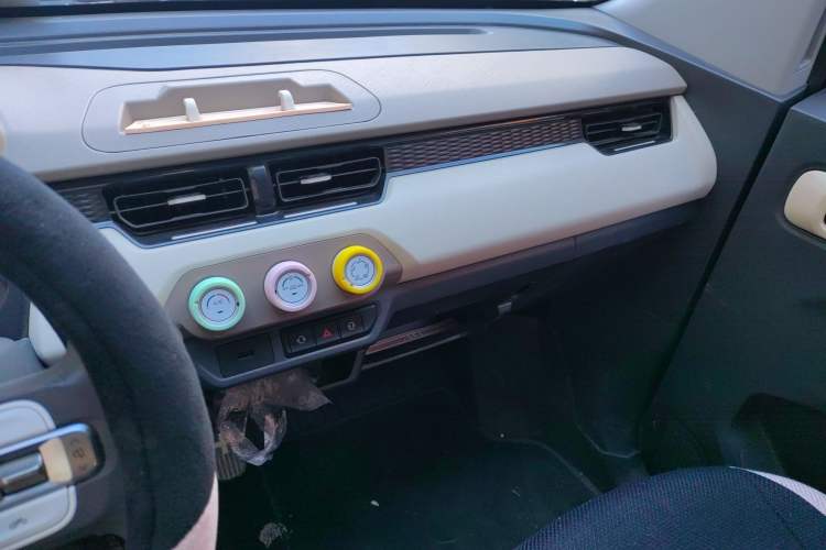 Used Chery QQ Ice Cream 2025 155km Sundae Edition Audio And AC Panel