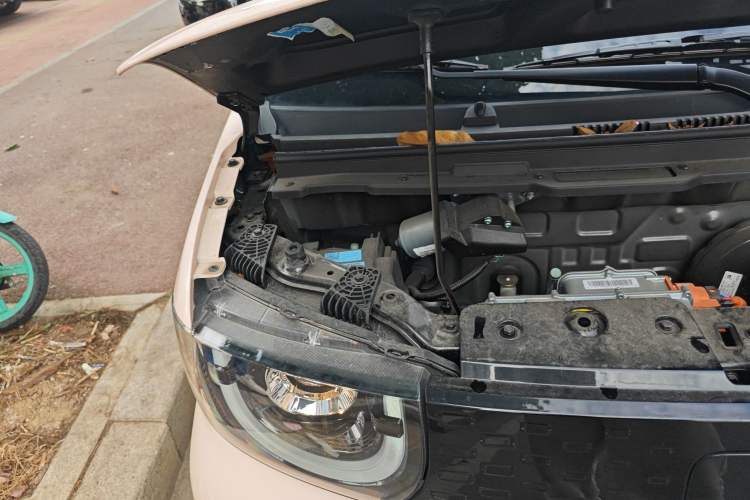 Used Chery QQ Ice Cream 2025 155km Sundae Edition Engine Bay Right
