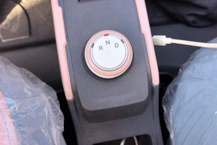 Used Chery QQ Ice Cream 2025 205km Qi Energy Version Gear Lever