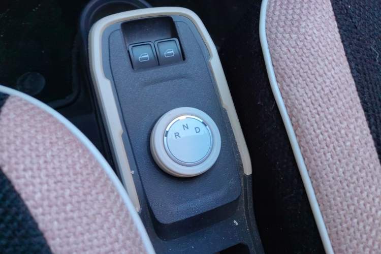 Used Chery QQ Ice Cream 2025 155km Sundae Edition Gear Lever