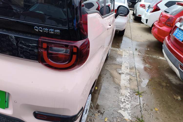 Used Chery QQ Ice Cream 2025 155km Sundae Edition Right Rear Taillight