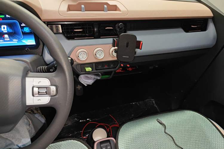 Used Chery QQ Ice Cream 2025 155km Sundae Edition Audio And AC Panel