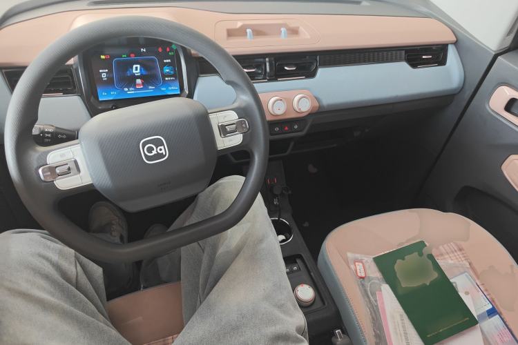 Used Chery QQ Ice Cream 2025 155km Sundae Edition Center Console