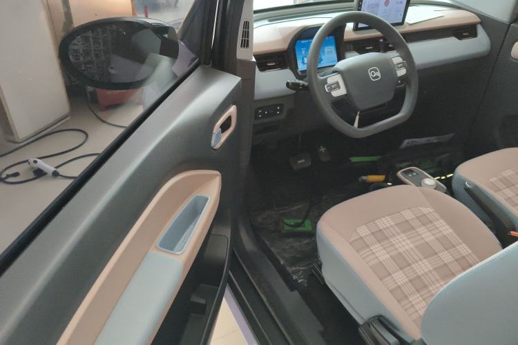 Used Chery QQ Ice Cream 2025 205km Qi Energy Version Driver Seat