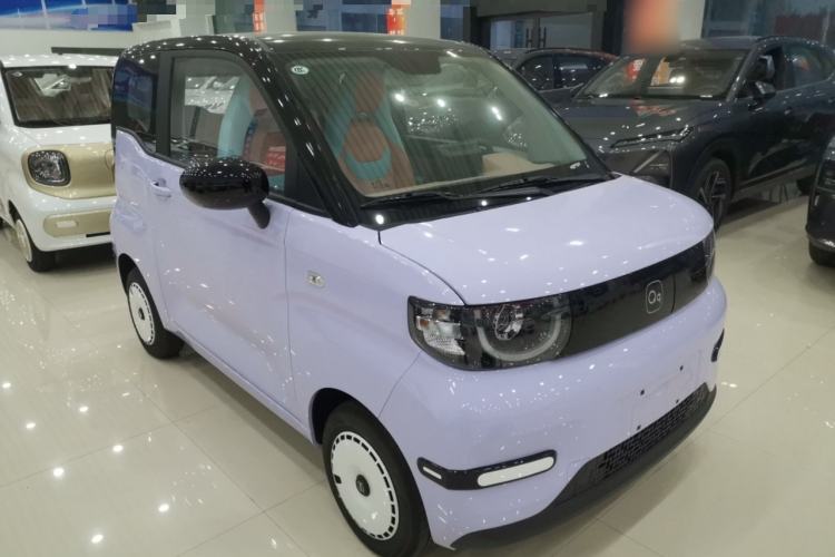 Used Chery QQ Ice Cream 2025 205km Qi Energy Version Exterior 2