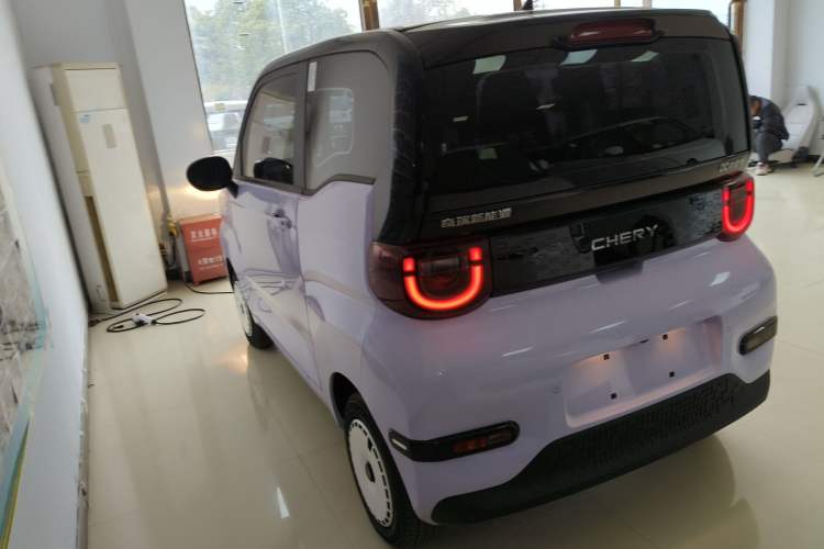 Used Chery QQ Ice Cream 2025 205km Qi Energy Version Exterior 2