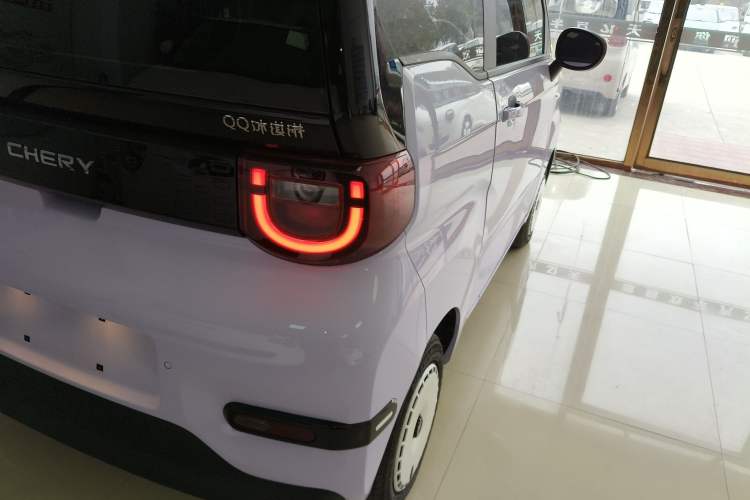 Used Chery QQ Ice Cream 2025 205km Qi Energy Version Exterior 3
