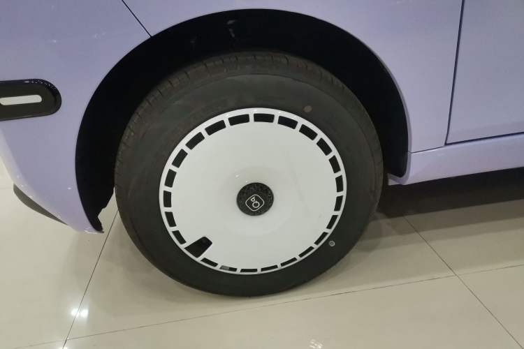 Used Chery QQ Ice Cream 2025 205km Qi Energy Version Exterior 7